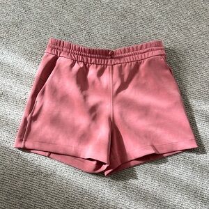 Lululemon Softstreme Short 4”